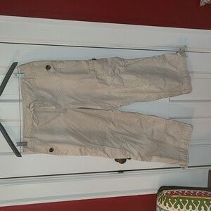 Liz Claiborne Lizwear Iight Khaki Cargo Capris, Size 8